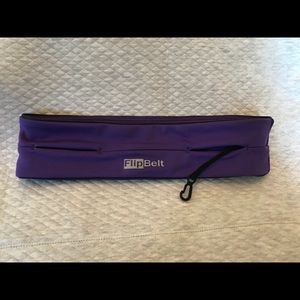 NWOT FlipBelt card and key holder